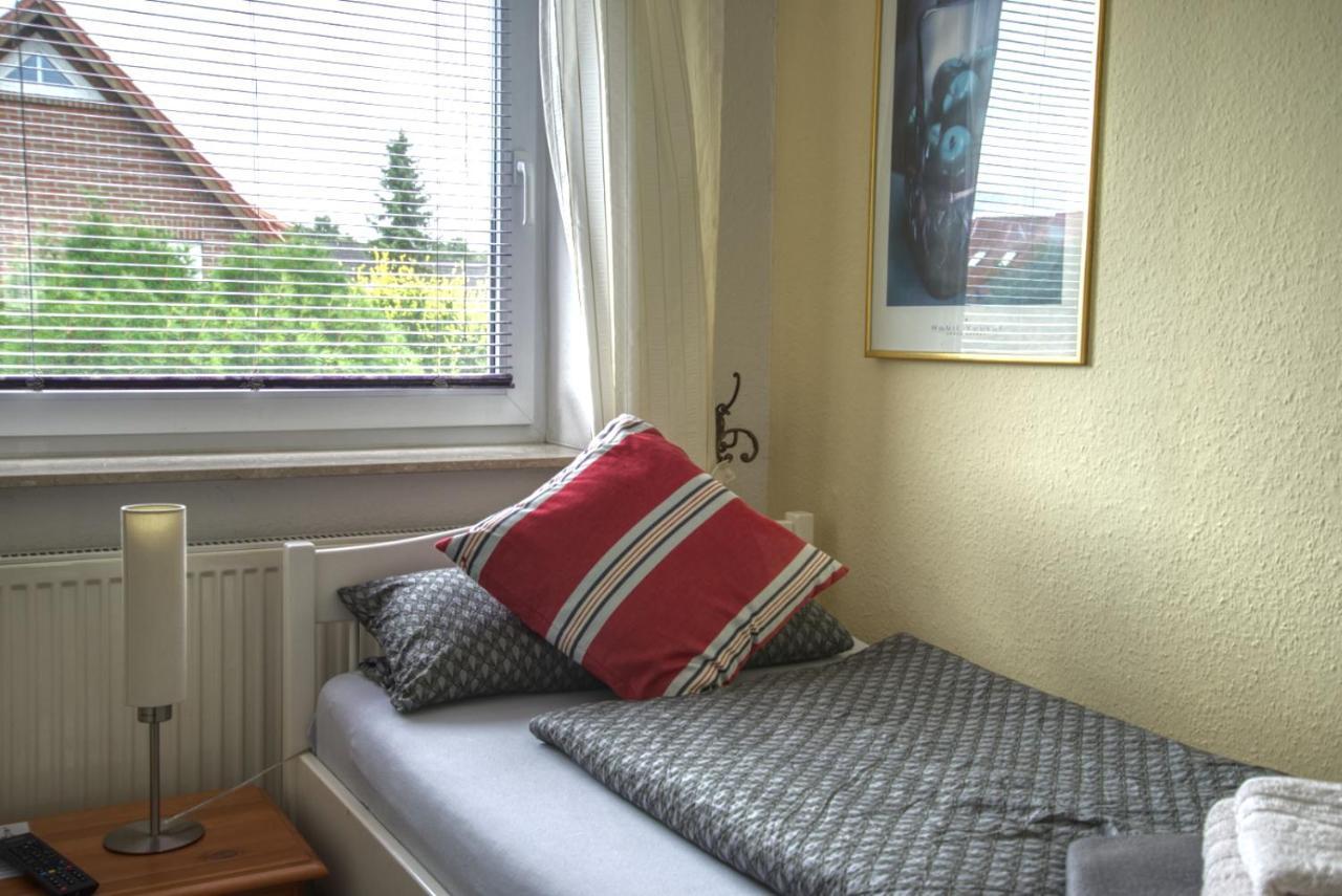 Ferienwohnung Robbers in Sandkrug Hatten Exterior foto